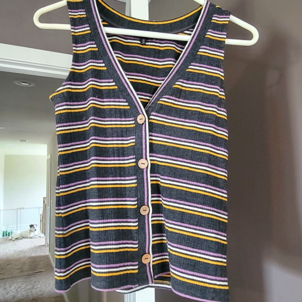 Cute Knit Striped Tank Vest By Buckle Black Size Medium.